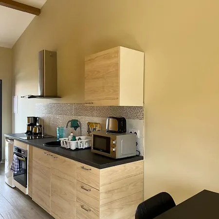 Apartament 5 *